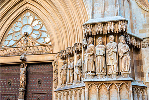 Apostles in the main portal of tarragona cathedral catalonia spain stock, an Architecture Photo by Leonid Andronov