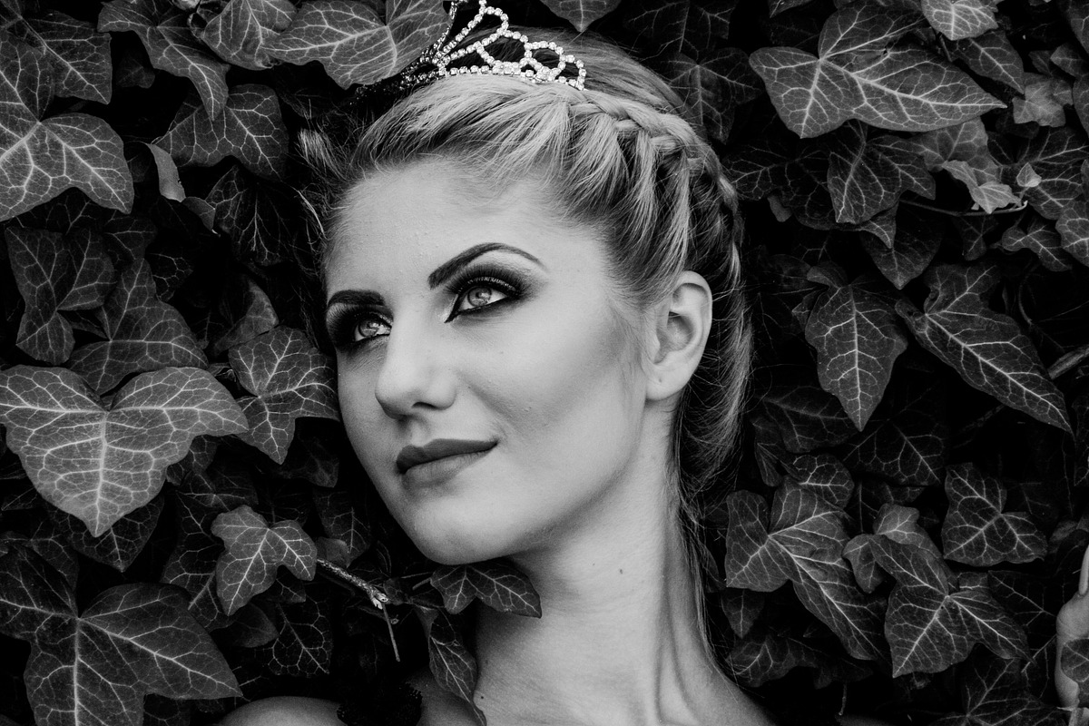 Black & White Lightroom Presets, an Action Add-On by PresetKingdom.com (Photo 3 of 5)