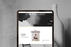 Persona: Squarespace 7.1 Template