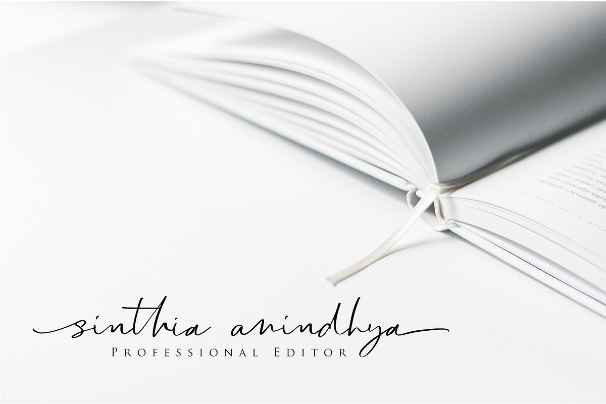 Cllarin - Modern Script Font preview 8