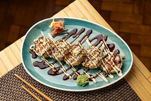 Tempura sushi roll, a Photo by Grafvision photography