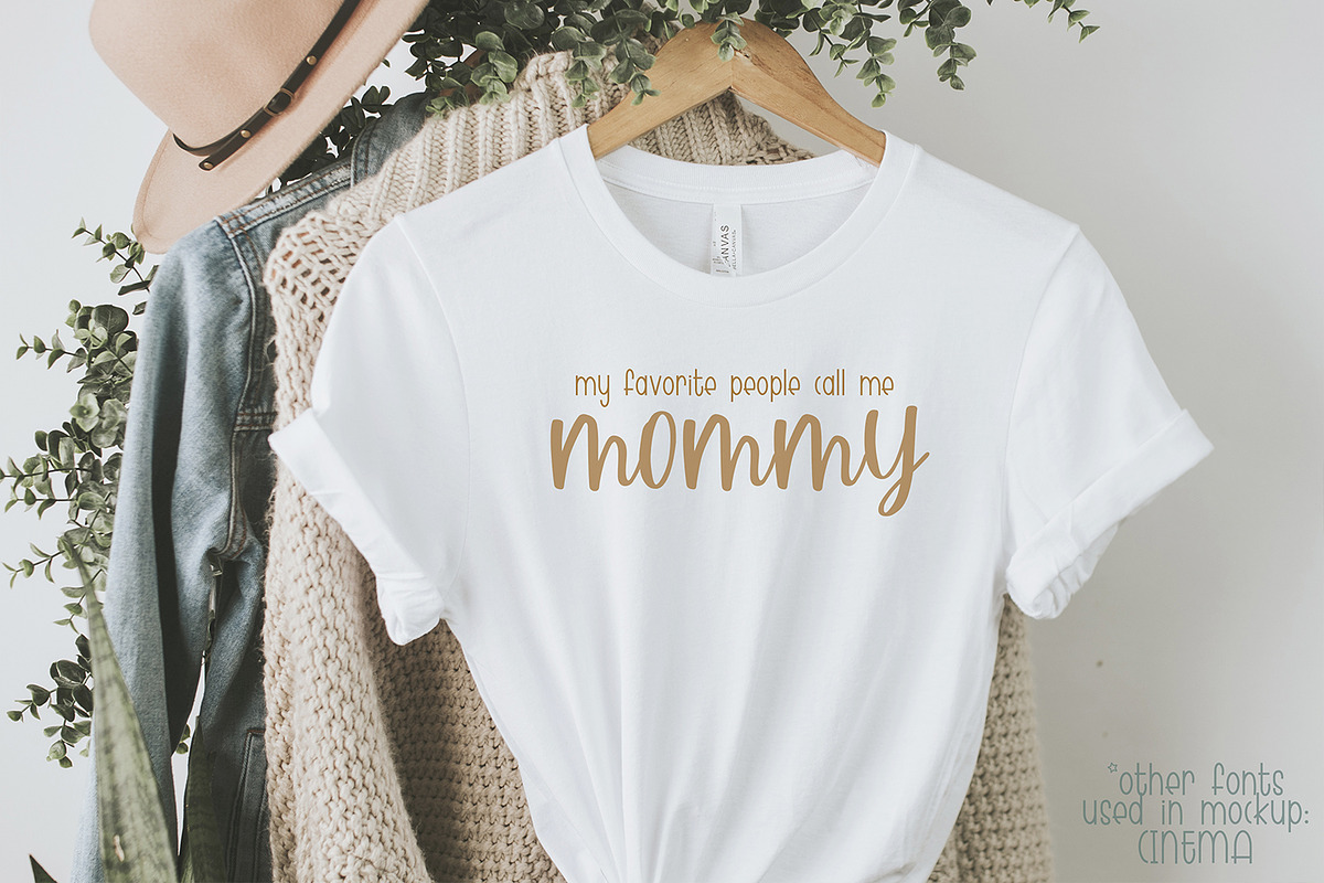 Buttercup, a Script Font by Dansie Design (Photo 6 of 10)