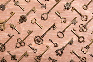 vintage skeleton key 