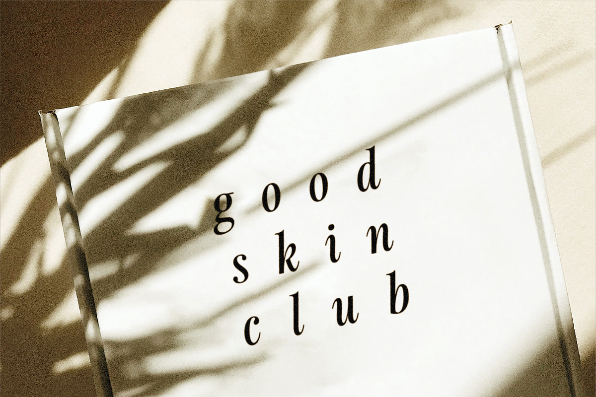 Fitzgerald - Classic Retro Serif, a Serif Font by Harmonais Visual (Photo 18 of 31)