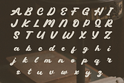 Gestclo - Vintage Script Fonts, a Script Font by Randi Irvan | Rvandtype (Thumbnail 10 of 12)