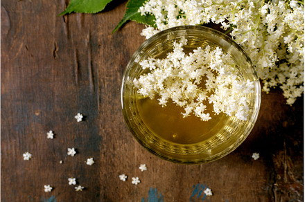 Elderflower Tea Glass Bowl Wooden