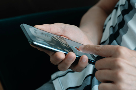 man dating online, web banner format, a Photo by Nito