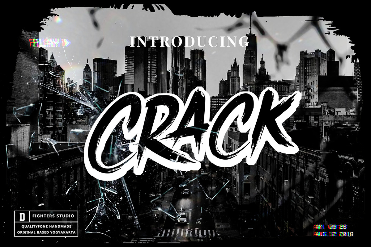 Crack brush font