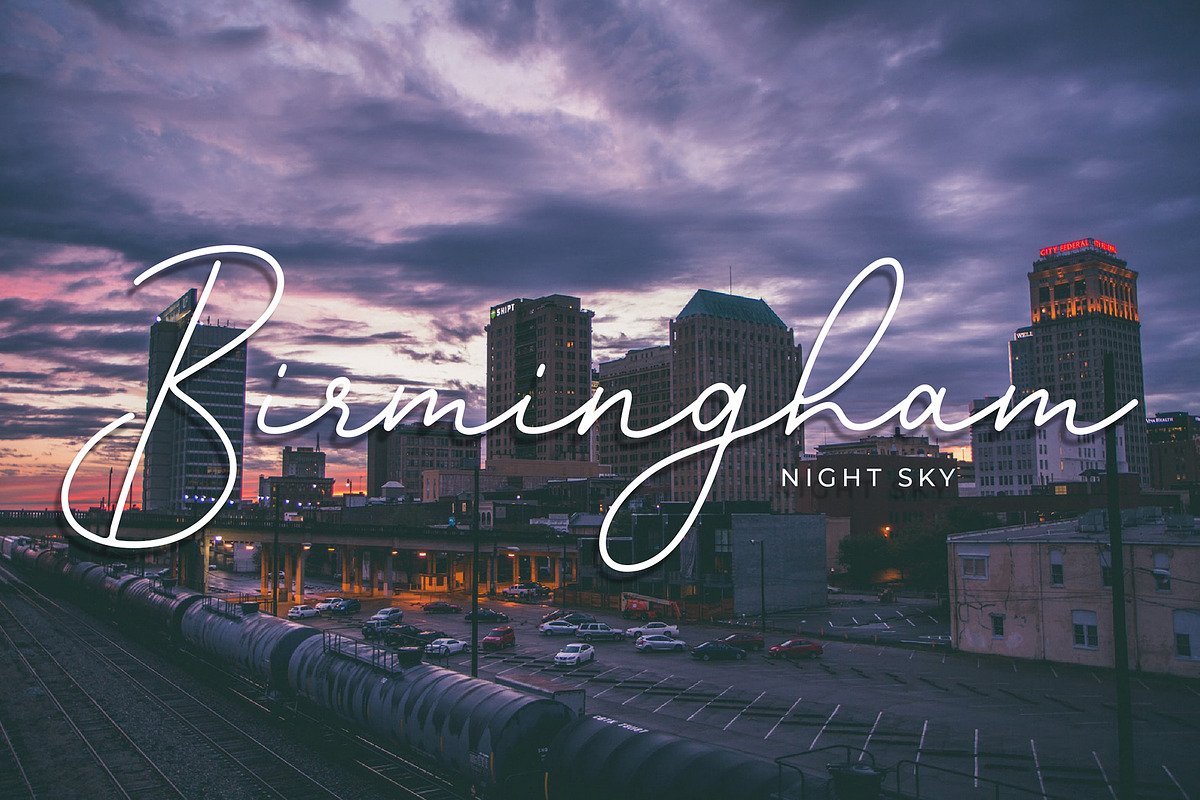 Roshayati Modern Calligraphy Font preview 5