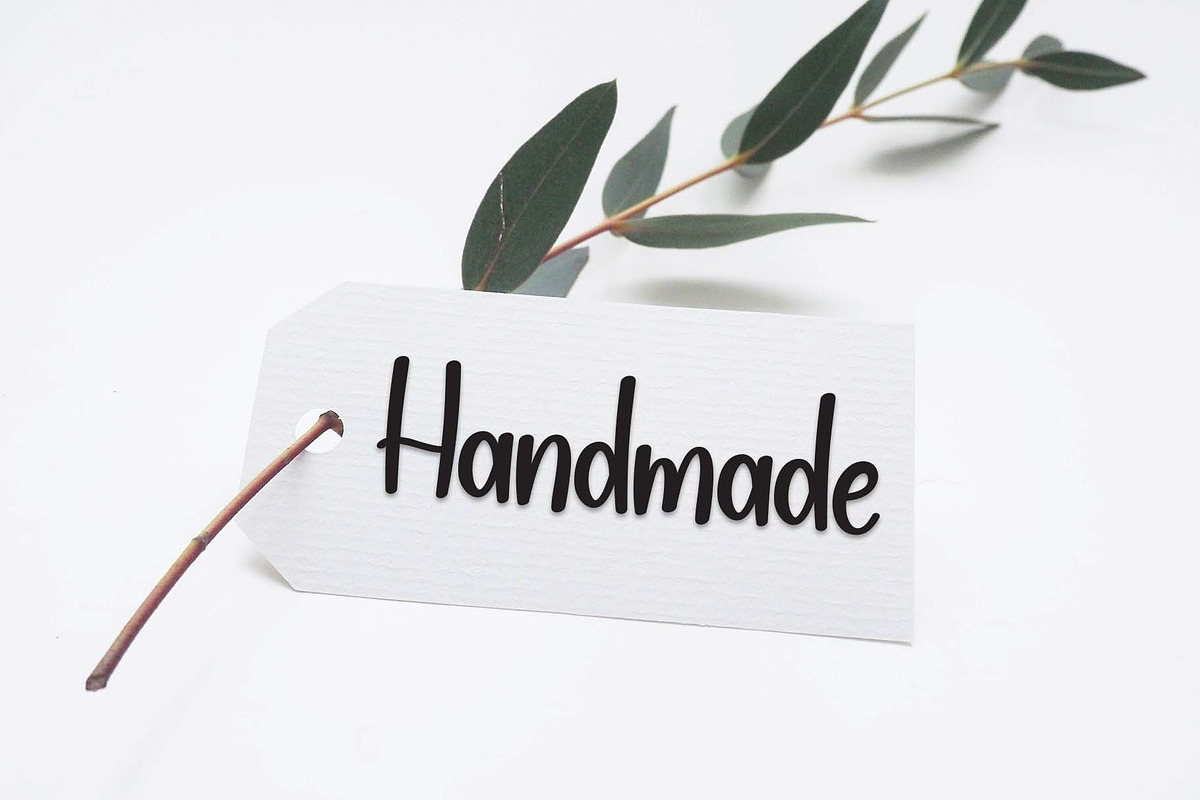 MODERN | Script Font, a Handwritten Font by Scratchones (Photo 3 of 8)