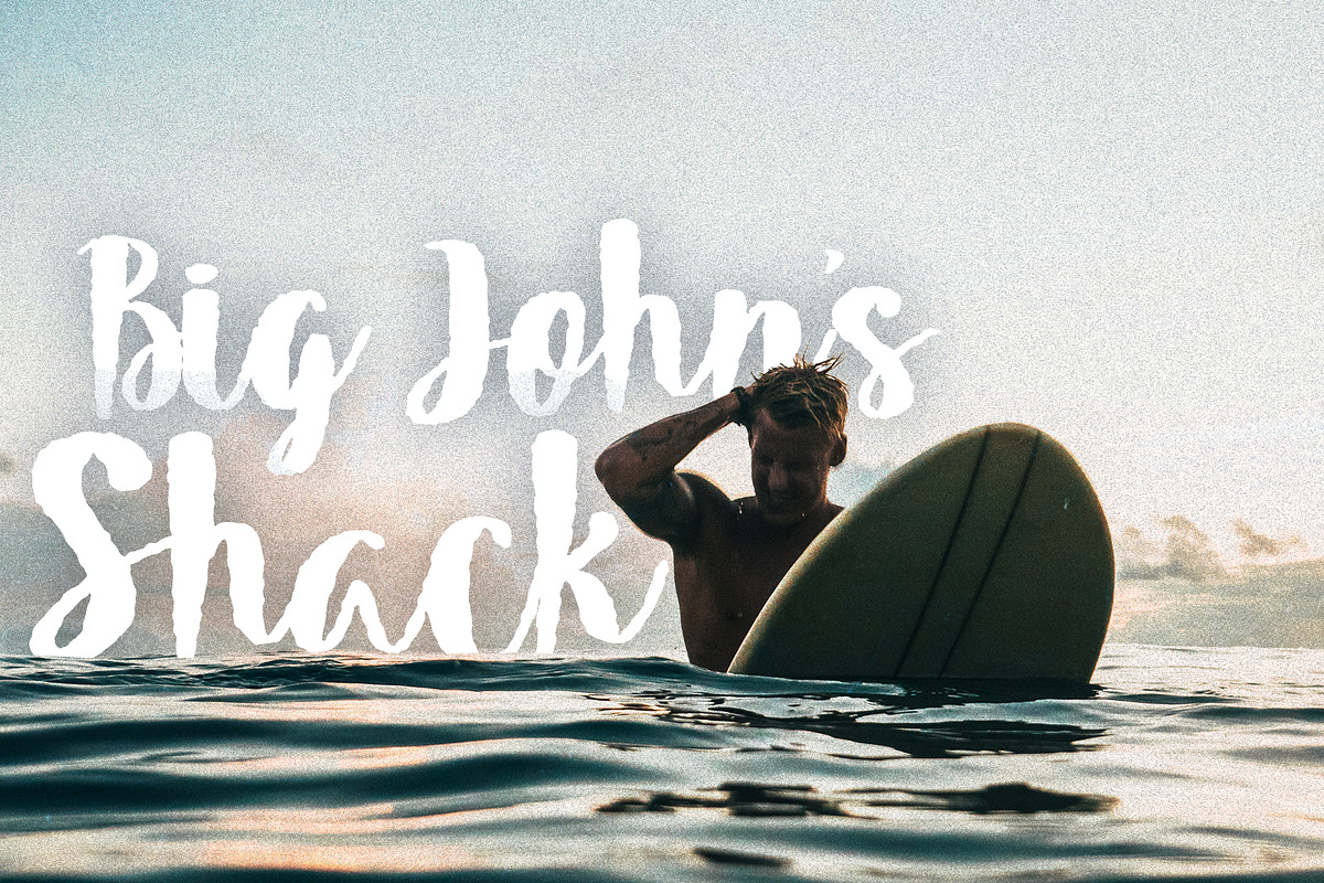 Sandero, a Script Font by Horlleys (Photo 3 of 5)