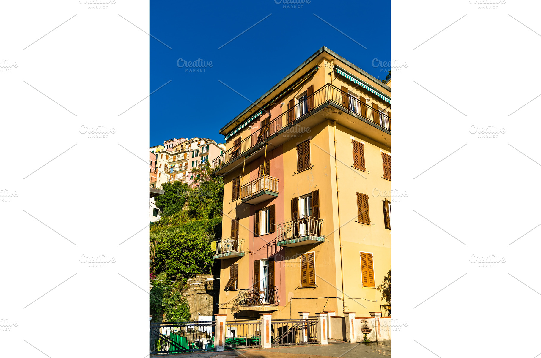 Houses in Manarola at the Cinque, an Architecture Photo by Leonid Andronov
