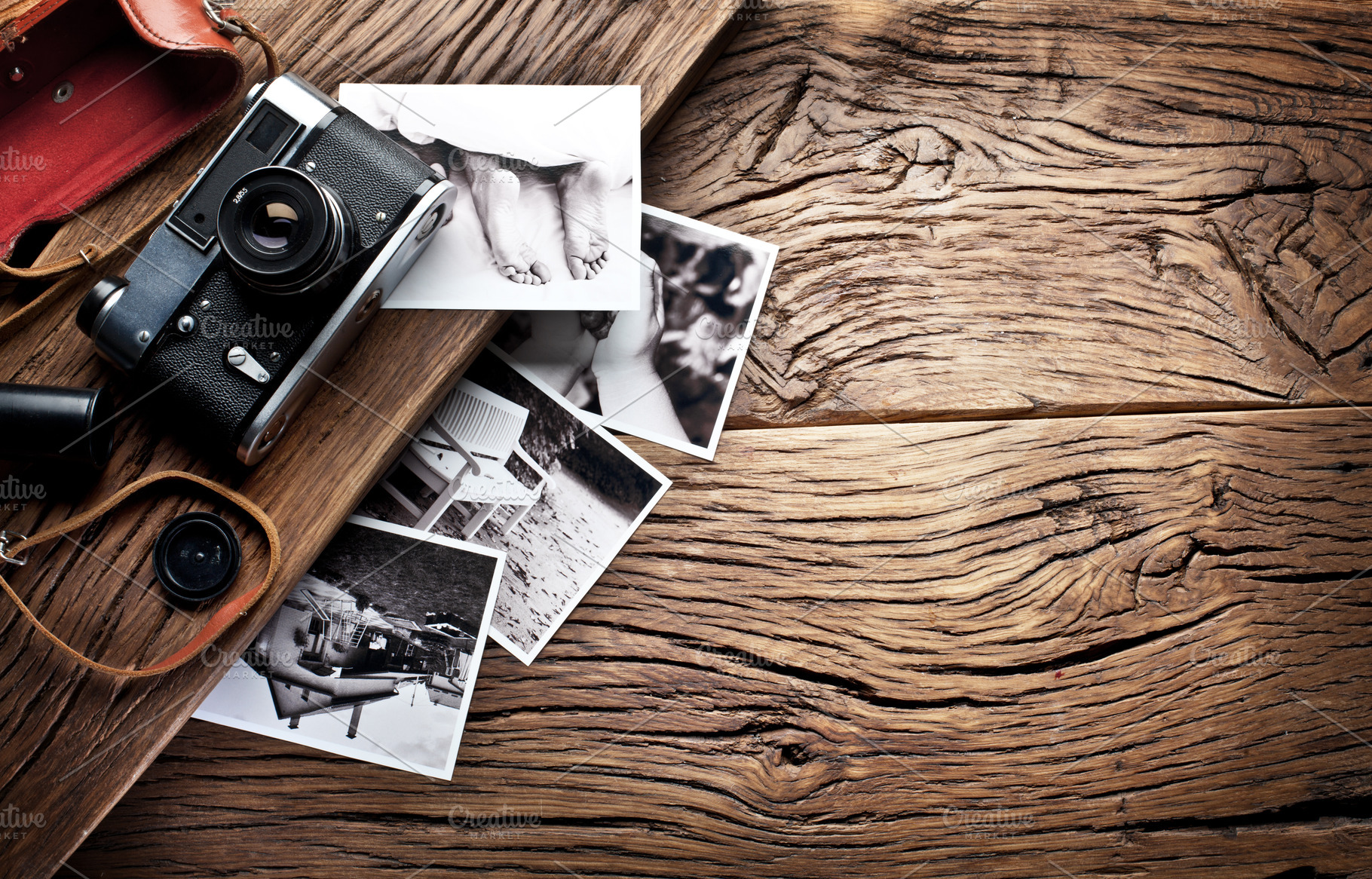 Old rangefinder camera and black-and-white photos., a Background Photo by Volff