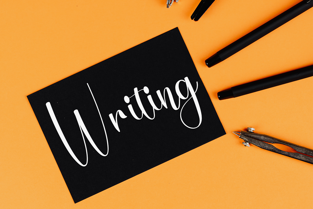 Hello Pumpkin, a Handwritten Font by FreshTypeINK (Photo 8 of 8)