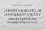Hallo Queen, a Serif Font by elevencreateam (Thumbnail 2 of 9)