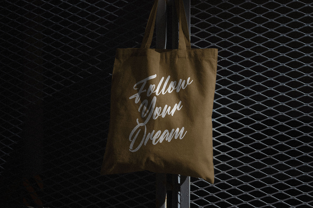 Penattia Branding Handwritten Font, a Handwritten Font by RantautypeStudio (Photo 7 of 15)