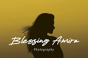 Deliorez Signature, a Handwritten Font by Eltypesstudio (Thumbnail 2 of 12)