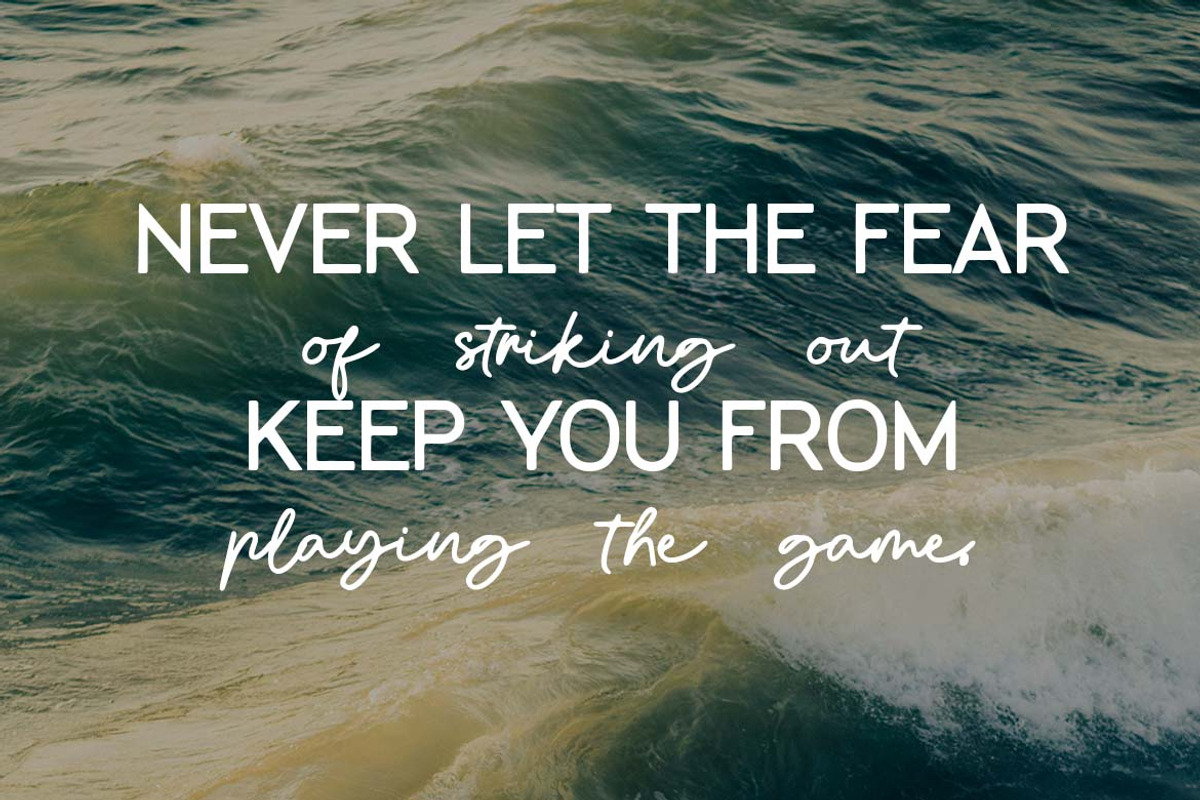 Manhattan Night Blues Handwritten, a Handwritten Font by UICreative (Photo 13 of 13)