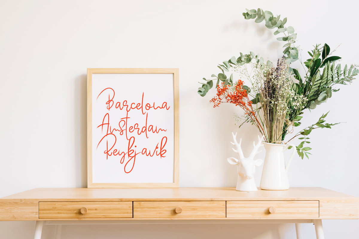 Bellontze.Textured script & swashes preview 4