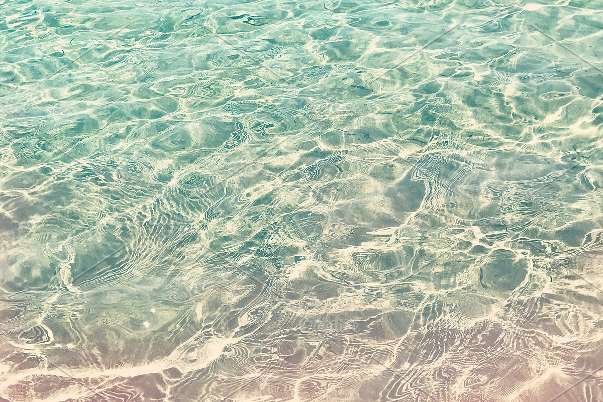 Colorful waves, an Abstract Photo by The Free Creatives (Photo 3 of 3)