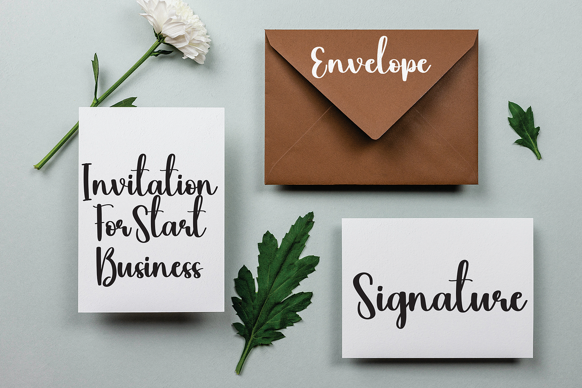 Friends | Script Font, a Script Font by Scratchones (Photo 5 of 8)