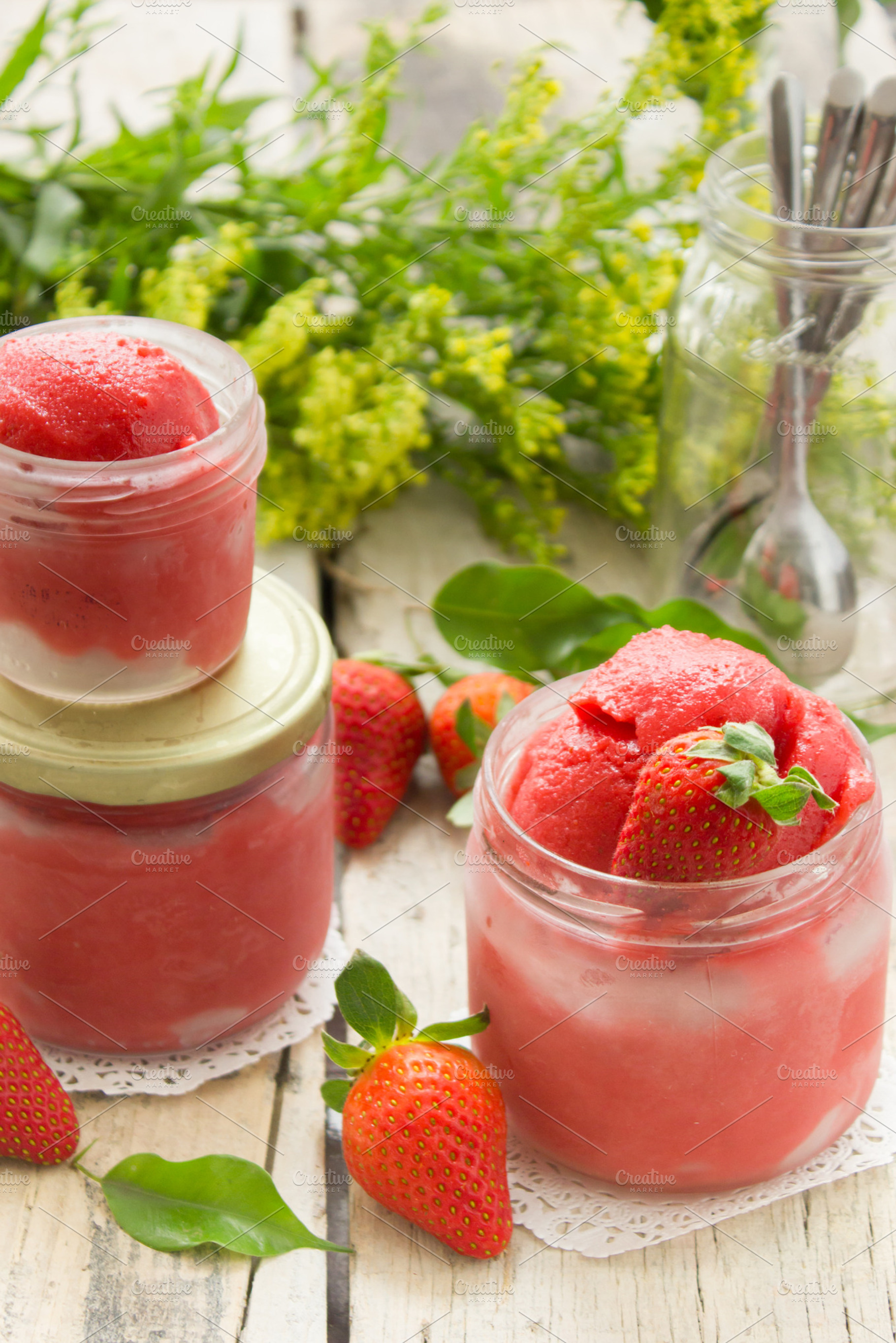 Strawberry sorbet, a Food & Drink Photo by Chokolat.Pimienta