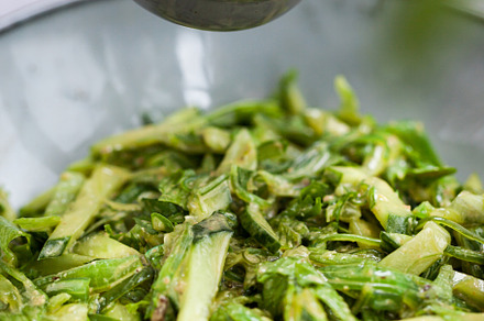 Asian style wakame salad