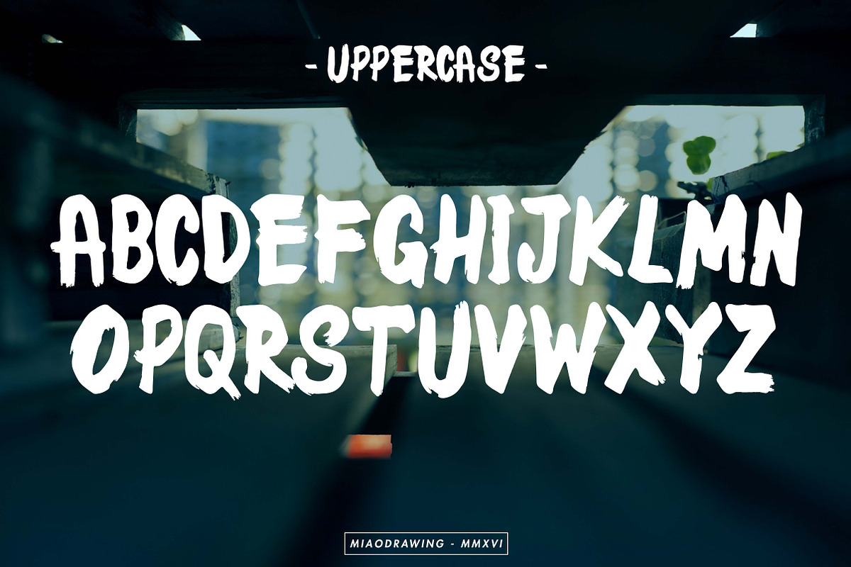 LaSpacino Typeface preview 2