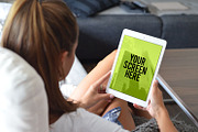 5 Mockups iPad (pics+PSD), an iPhone Mockup by tydla (Thumbnail 2 of 7)