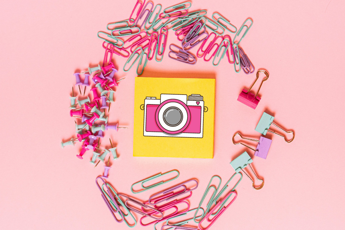 8 Cute Pink Girly Digital Camera, a Technology Illustration by jongcreative (Photo 6 of 6)