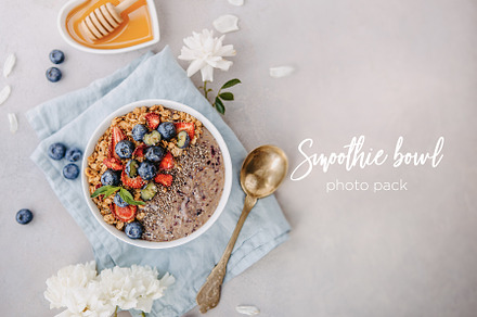 14 photos smoothie bowl + berries