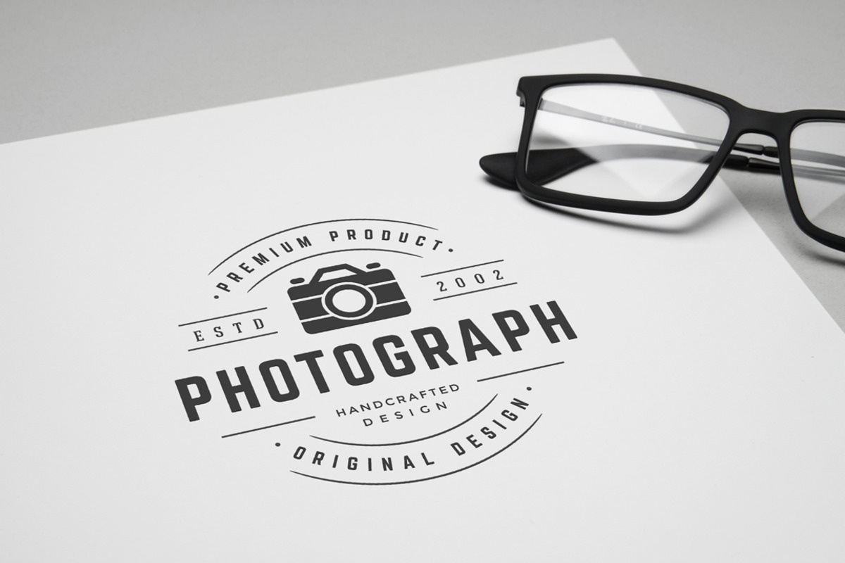 20 Photography logos and badges, a Branding & Logo Template by Vasya Kobelev (Photo 4 of 5)