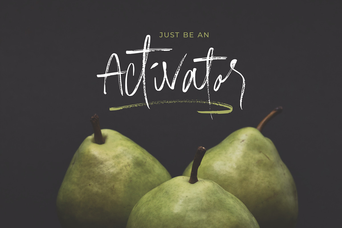 Mover // A Brush Pen Font preview 3