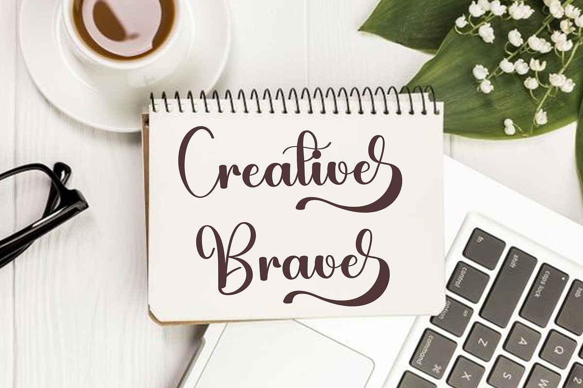 Sunday Handmade, a Handwritten Font by InermediaSTUDIO (Photo 2 of 10)