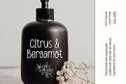 Monkeys & Gorillas Handritten Font, a Handwritten Font by Sofia Skoog (Thumbnail 5 of 12)