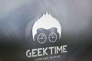 Geek time Logo