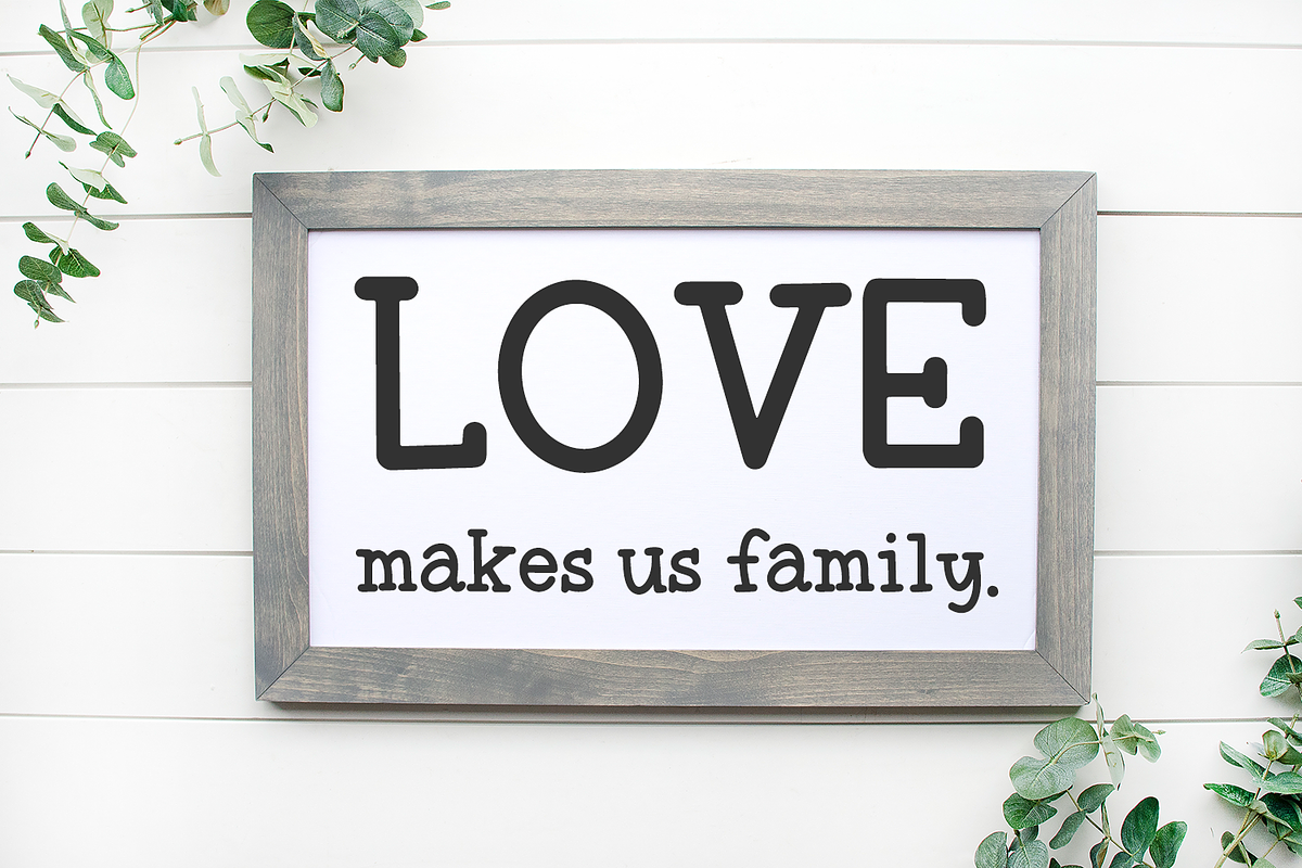 Lovelier Typewriter Font, a Handwritten Font by Beck McCormick (Photo 3 of 10)