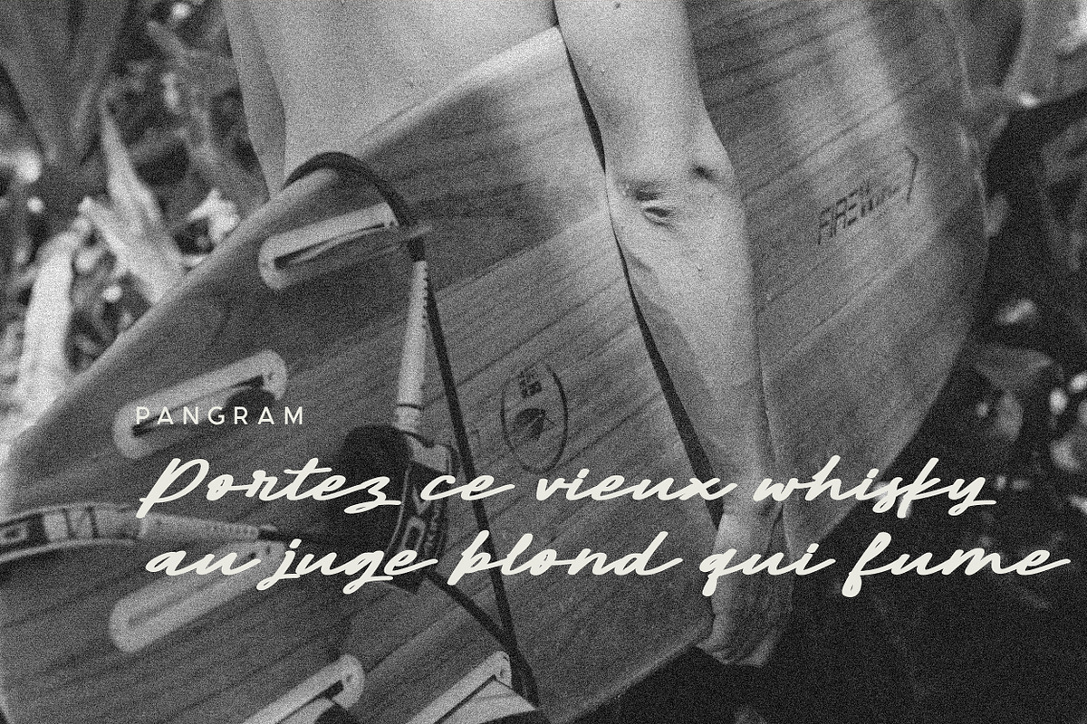 Pamlla Aesthetic Script Font, a Font by Hishand Studio (Photo 6 of 8)