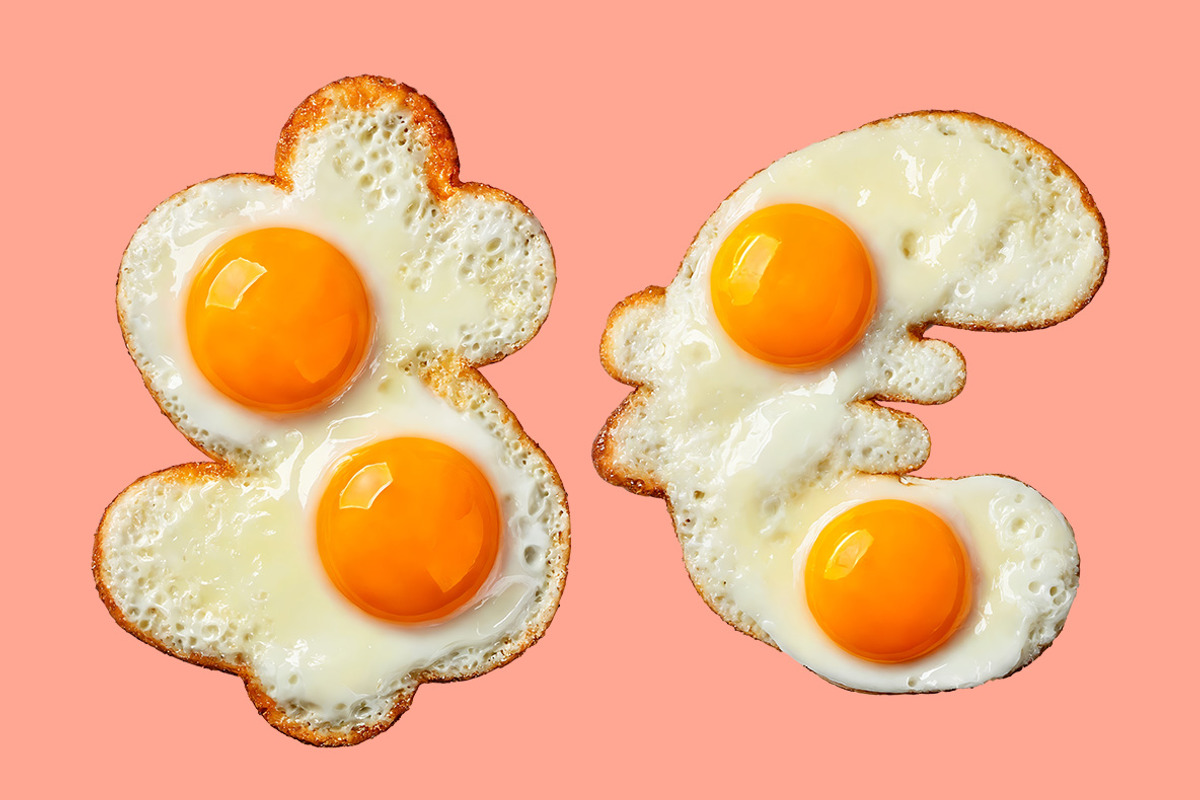 Fried Eggs Font, a Handwritten Font by Handmadefont (Photo 4 of 10)