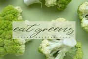 Saiquiry, a Script Font by Katie Holland (Thumbnail 4 of 9)