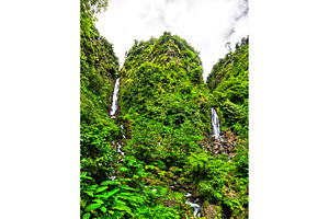 Scenic view of Trafalgar Falls in