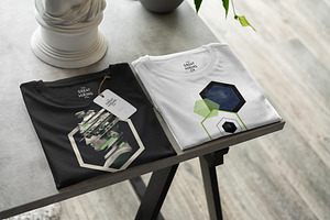 T-Shirt Shopping Mock-Up