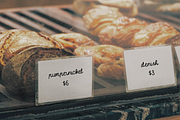 Chiffon | Handwriting Font, a Font by BAMBIN (Thumbnail 2 of 8)