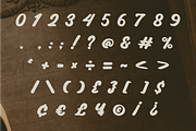 Gestclo - Vintage Script Fonts, a Script Font by Randi Irvan | Rvandtype (Thumbnail 11 of 12)