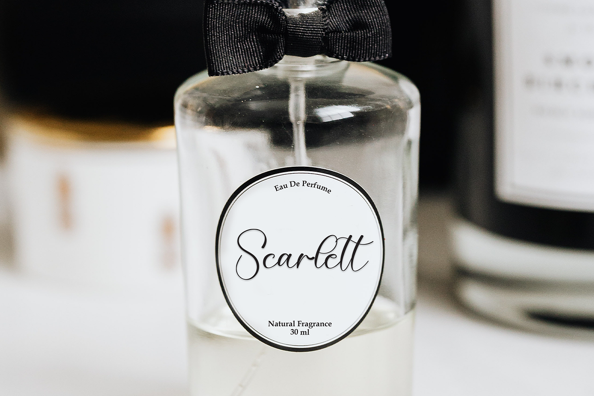 Sunday | Script Font, a Handwritten Font by Scratchones (Photo 3 of 8)