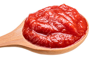 Wooden spoon of tomato sauce, a Food & Drink Photo by Volff