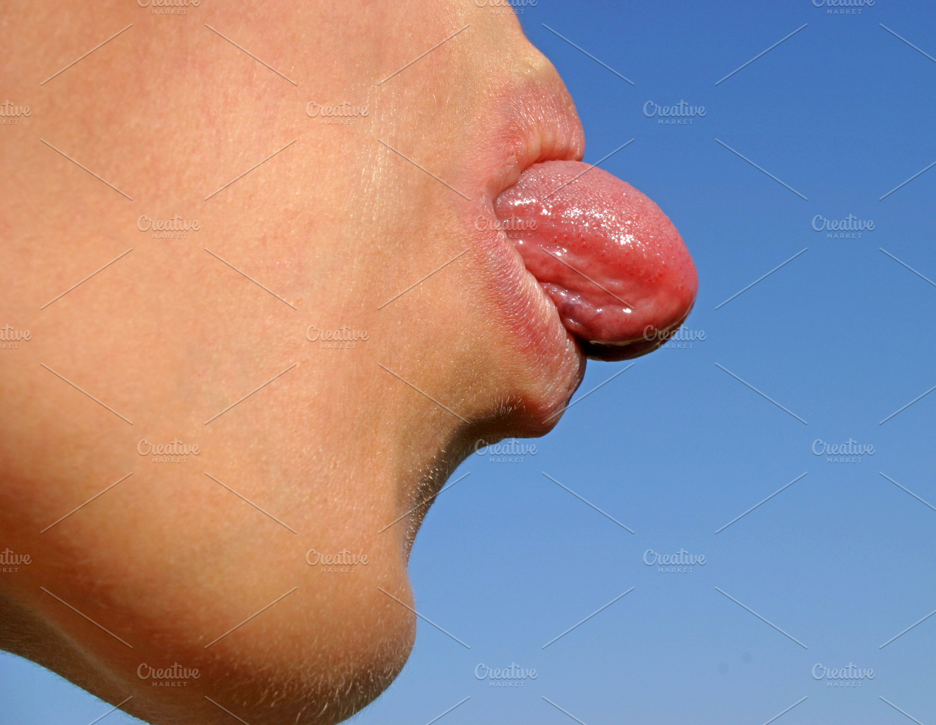 Freak tongue sign, a Photo by saiko3p