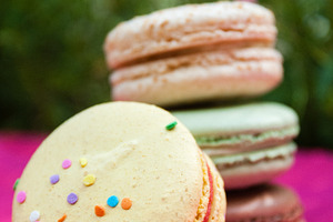 Birthday Cake Sprinkle Macaron