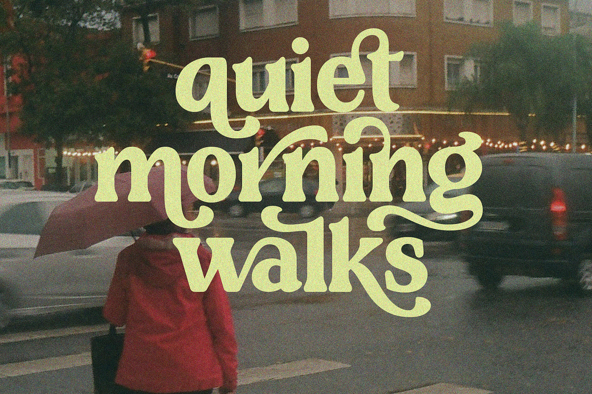 Arinag – Retro Serif Font, a Serif Font by NDNL Studio (Photo 2 of 8)