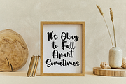 Eastlove, a Script Font by Forberas Club (Thumbnail 6 of 7)